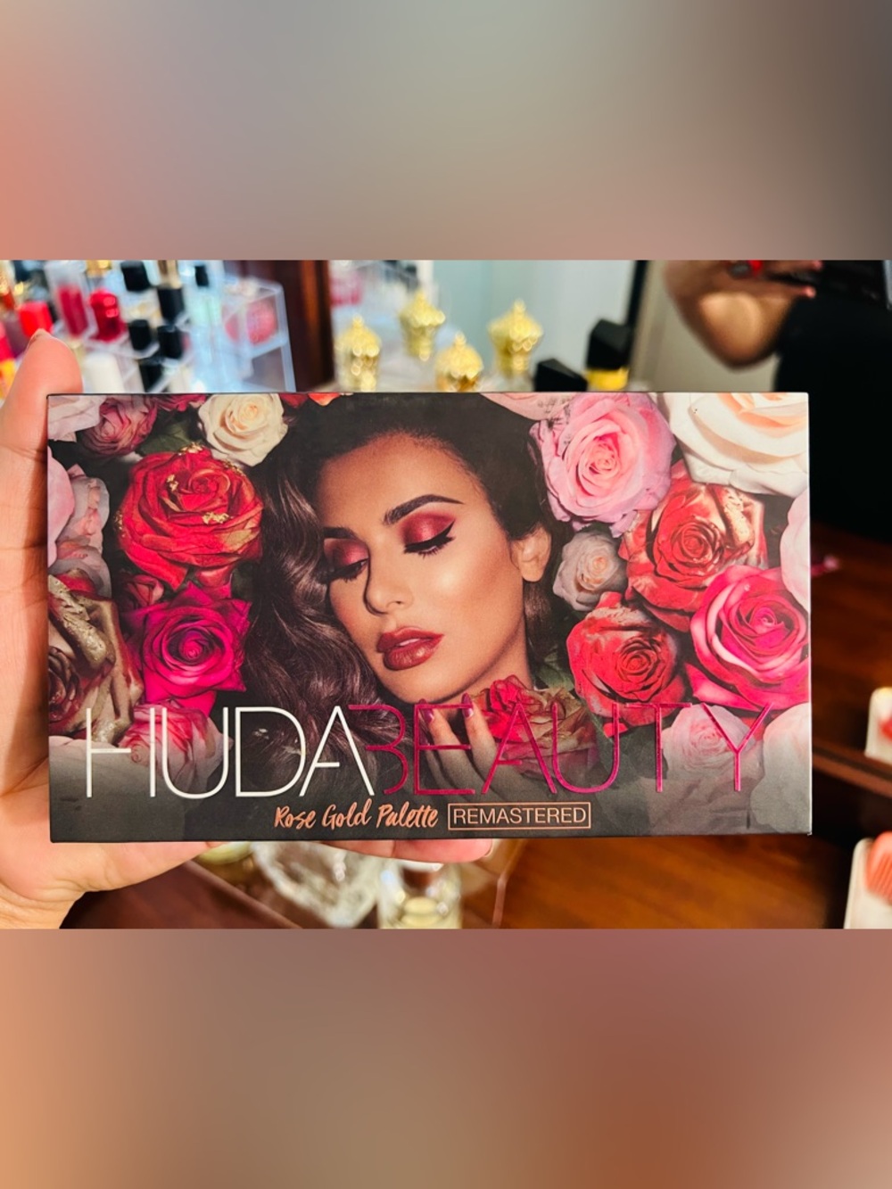 HUDA BEAUTY Rose Gold Eyeshadow Palette - Rose, Pink, Gold